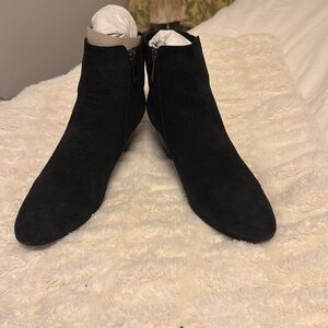 Like new black suede weatherpr booties